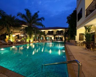 Baan Souy Resort - Pattaya - Pool