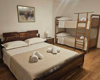 Amalia's House - Gjirokastër