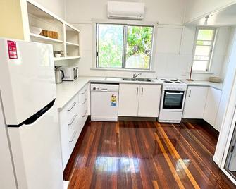 Cottage @ 33 - Yeppoon - Keuken