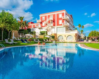 Seth Port Mahon - Mahón - Pool