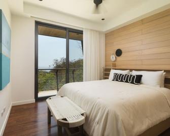 Spacious villa overlooking the tropical forest and ocean - Playa Hermosa - Chambre