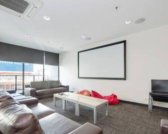 Swainson on Synagogue - 1005 - Adelaide - Living room