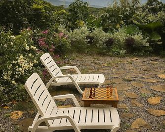 Los Cuatro Olivos Hotel Boutique - Juayúa - Patio