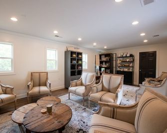 Dahlonega Resort and Vineyard - Dahlonega