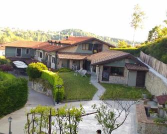 Trattoria Del Bivio - Serralunga d'Alba - Edificio