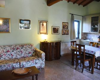 Casa Vacanze Vigna di Valle - Bracciano - Вітальня