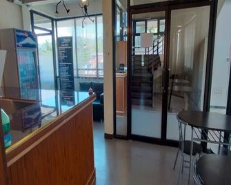 OYO 1062 Casa Edna Microtel And Function Hall - Digos - Front desk