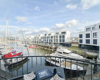 Urlaub direkt in der City Marina - Cuxhaven