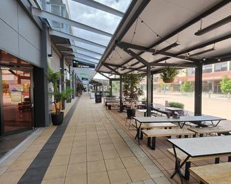 Tuggeranong Short Stay #07 - Sleeps 6 - Tuggeranong - Patio