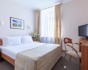 Tourist Hotel Saint Petersburg - Saint Petersburg - Bedroom