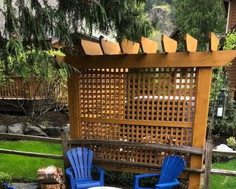 Cozy Cottage in Gated Community - Chilliwack - Binnenhof