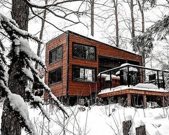 Joni Cabin | Intimate Wilderness Retreat - Pakenham - Building