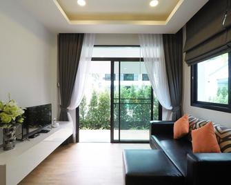 Wanora Resort - Maret - Living room
