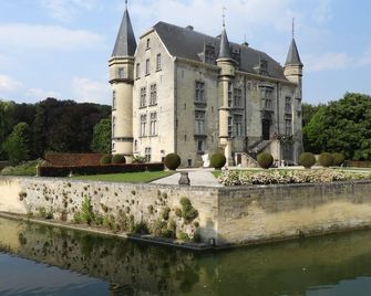 Kasteel Schaloen - Valkenburg aan de Geul