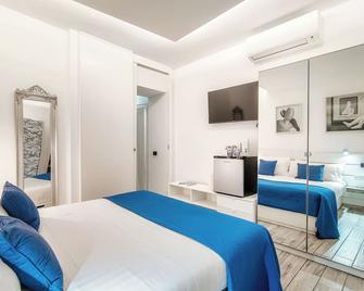 Joivy Al Duomo Guest House - Комо