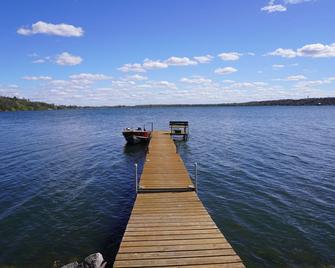 Big Stone Lake Family Cabin: Lakefront - Ortonville
