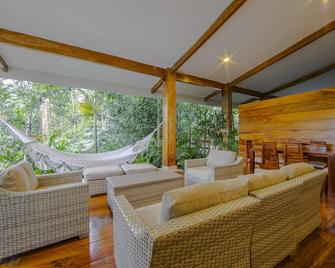 Chachagua Rainforest Hotel & Hot Springs - Chachagua - Sala de estar