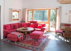 Holiday flat with Jacuzzi for 6 persons-Lenzerheide - Lenzerheide - Wohnzimmer