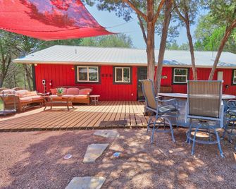 Secluded Cabin with ALL the amenities - Wimberley - Patio