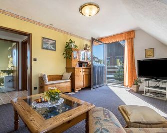 Ferienwohnung Am Ps Speicher - Einbeck - Living room