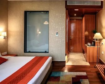 Dng The Grand Hotel - Kanpur