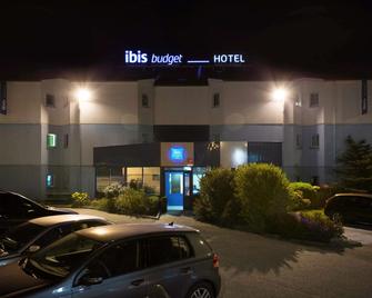 ibis budget Chambéry Sud Challes-les-Eaux - Challes-les-Eaux - Building