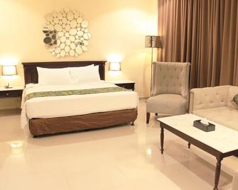 Narita Classic Hotel - Surabaya