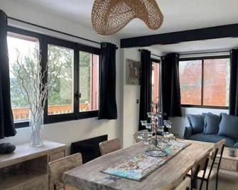 Chez Marie-Pierre - Les Angles - Comedor