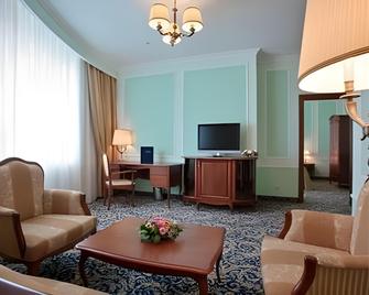 هوتل وانجين - يكاترينبورغ - غرفة معيشة