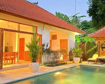 Comfortable and relaxing place at villa seruni. Just 8 min from the lovina beach - Buleleng