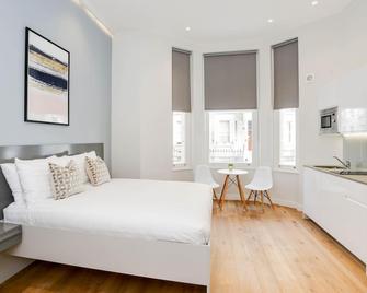 Cromwell Serviced Apartment - London - Bedroom
