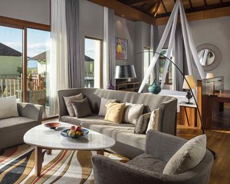 Novotel Inle Lake Myat Min - ื ืืื ื ืฉืืื - ืกืืื