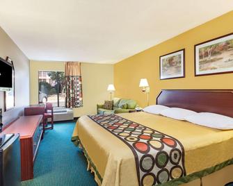 Super 8 by Wyndham Morristown/South - Morristown - Bedroom