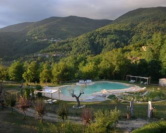Hotel Podere Conti - Filattiera - Piscina
