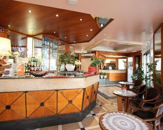 Hotel Baviera - Sottomarina - Front desk