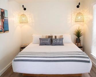 Endless Coast, A Boutique Hotel - Wellfleet - Bedroom