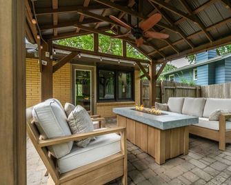 Brick House - Sioux Falls - Patio