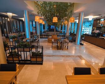Royal Comfort Hotel - Araklı - Lobby