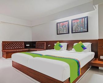 Treebo Cherry Tree - Indore - Bedroom