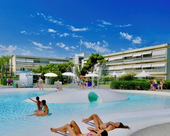 Isaresidence Holiday Resort - Ca Lino - Piscine
