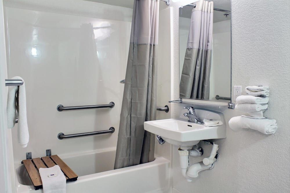 Motel 6-San Luis Obispo, Ca - South - San Luis Obispo - Badrum