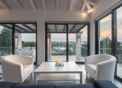 Minimal Sea View Maisonette - Porto Cheli - Living room