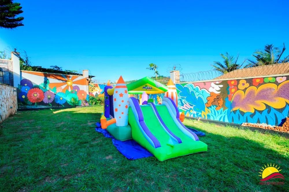 Shine Country Resort Hotel - קמפאלה