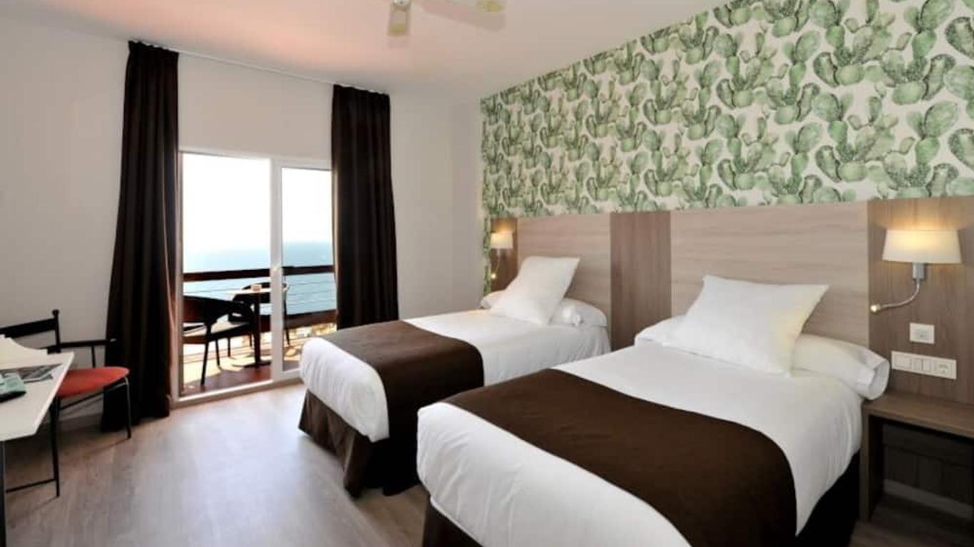 Hotel Salobreña Suites