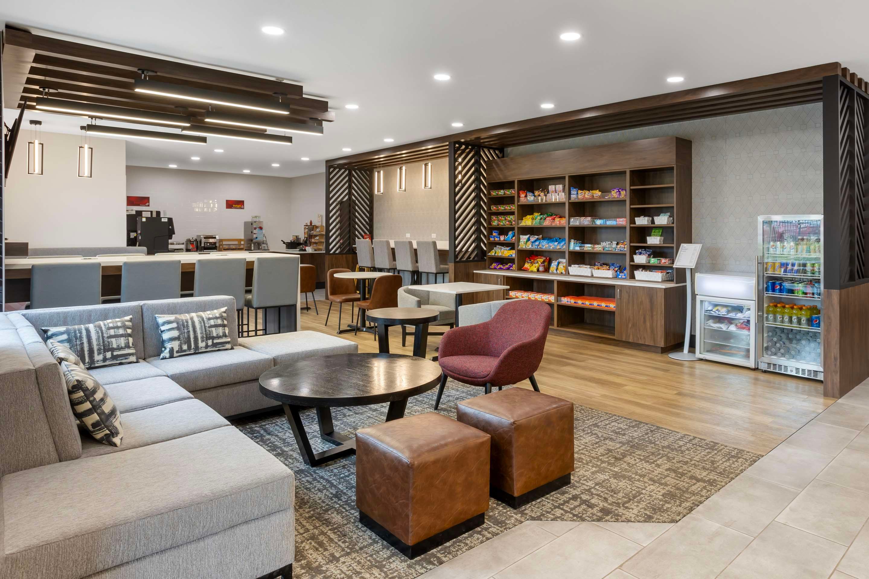 Lounge view of Best Western PLUS Columbia Inn