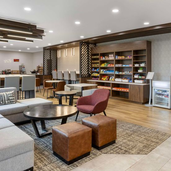 Lounge view of Best Western PLUS Columbia Inn