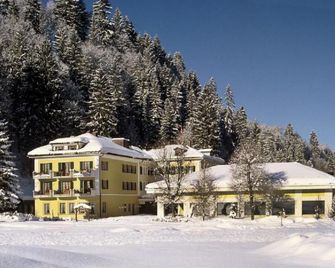 Chalet by Hotel Bad Serneus - Klosters-Serneus - Bygning