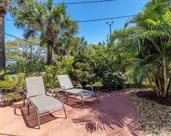 Beachy Paradise - Indian Rocks Beach - Patio