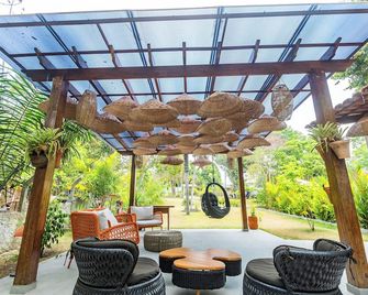 Villa dos Parikas Pousada - Iranduba - Patio