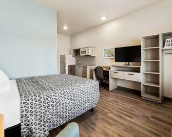 Woodspring Suites Easton Nazareth - Easton - Schlafzimmer